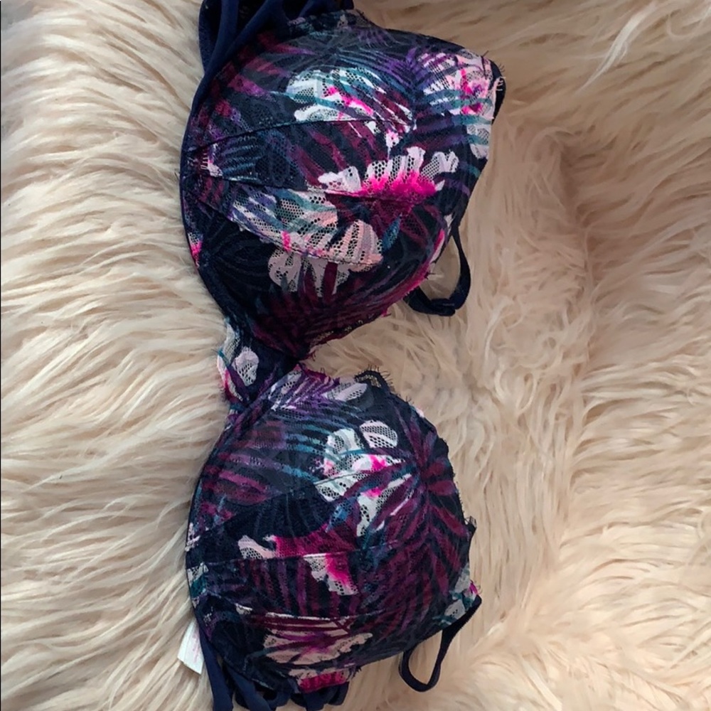 Victoria secret date night bra